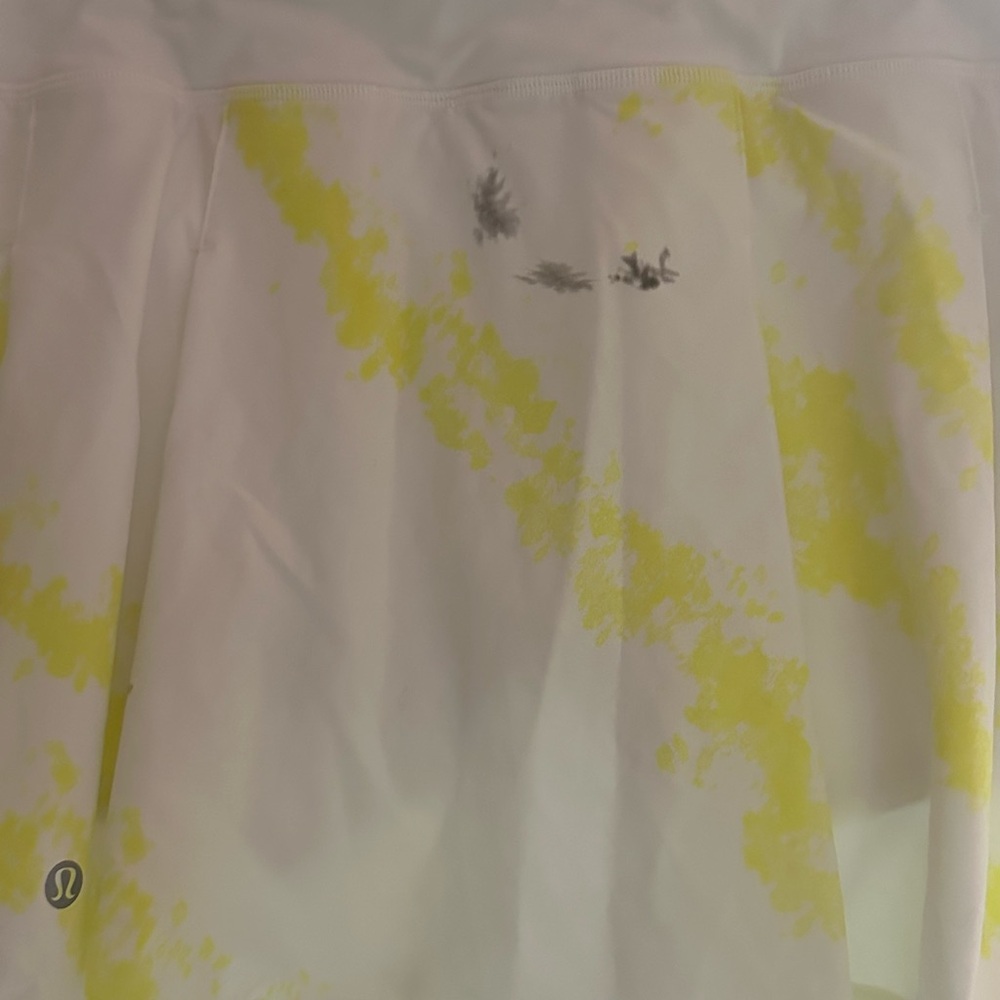 Lululemon skirt and top set